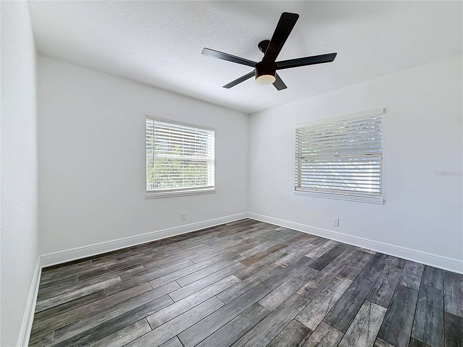 427 39TH STREET S, St Petersburg, FL 33711 Room #3