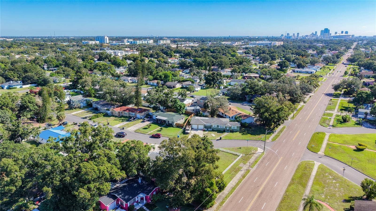 427 39TH STREET S, St Petersburg, FL 33711 427 39TH STREET S, St Petersburg, FL 33711