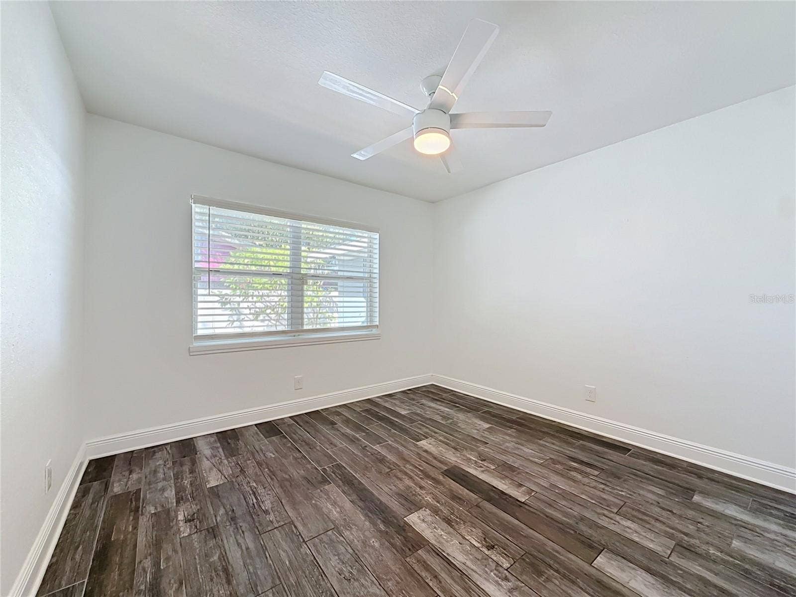 427 39TH STREET S, St Petersburg, FL 33711 Room #2