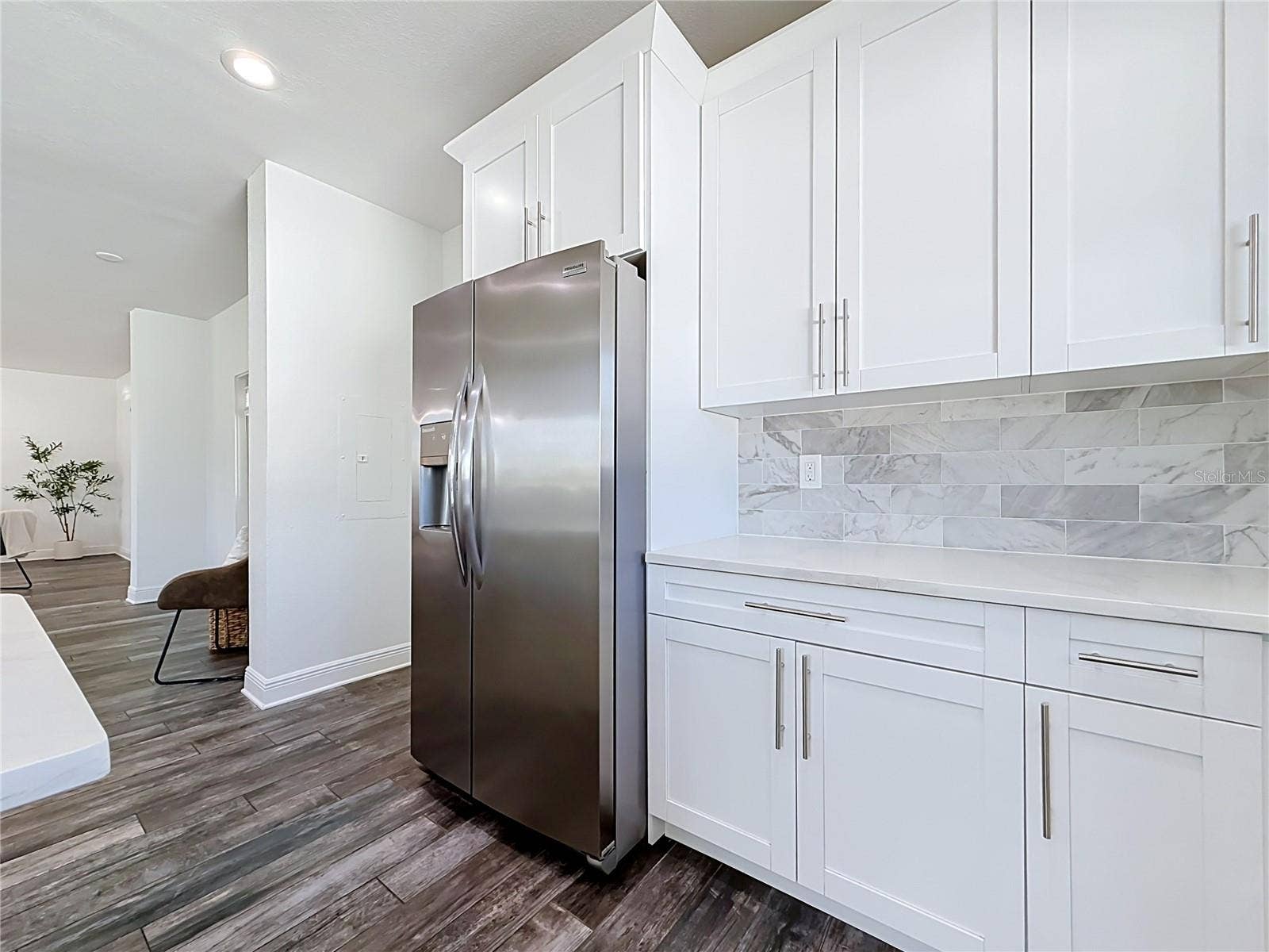 427 39TH STREET S, St Petersburg, FL 33711 427 39TH STREET S, St Petersburg, FL 33711