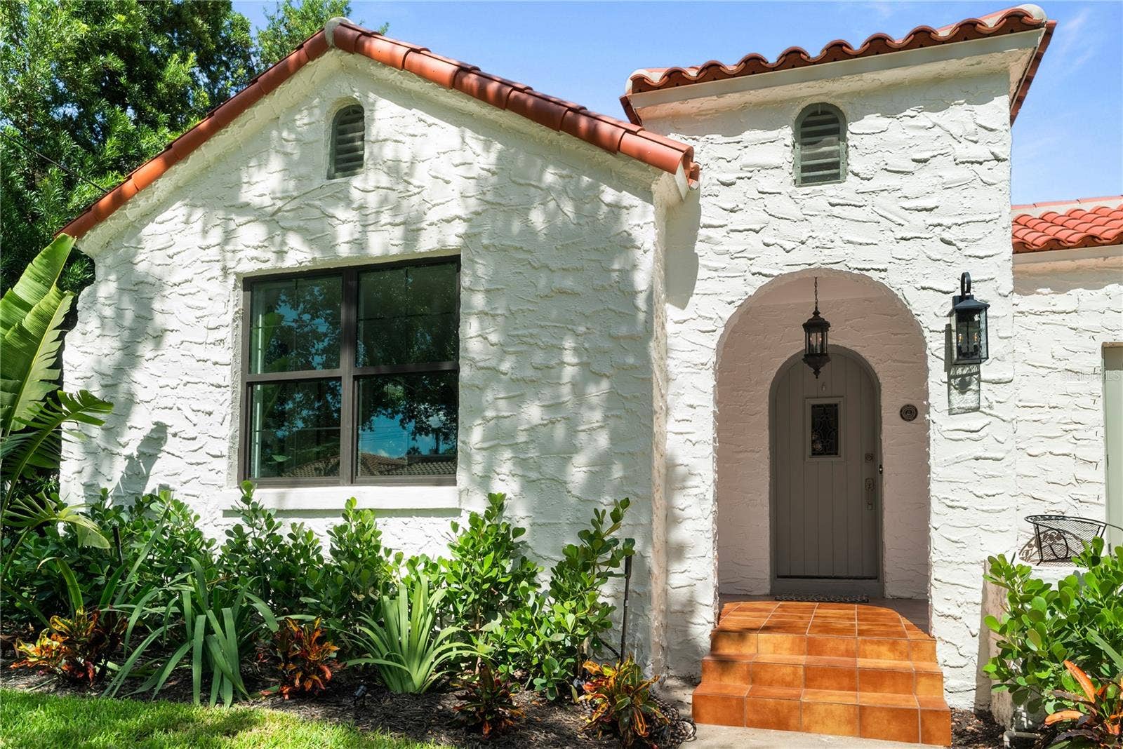 4521 W AZEELE STREET, Tampa, FL 33609