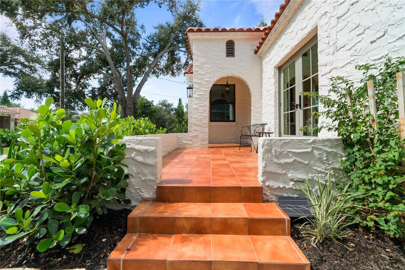 4521 W AZEELE STREET, Tampa, FL 33609