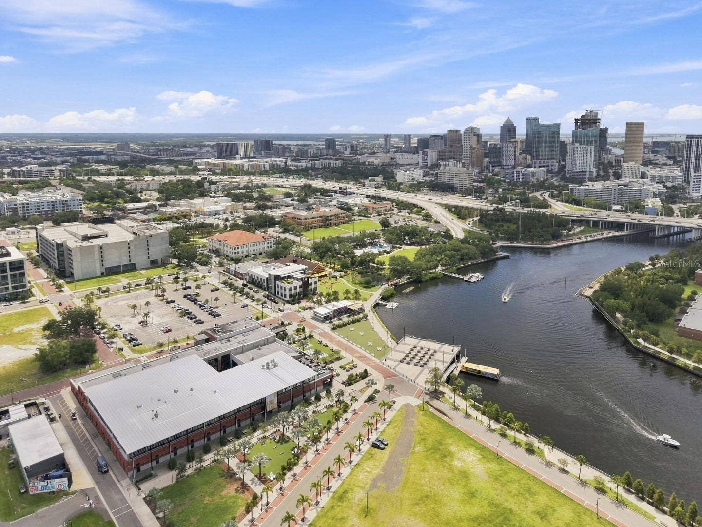 310 W COLUMBUS DRIVE, #2, Tampa, FL 33602 310 W COLUMBUS DRIVE, #2, Tampa, FL 33602