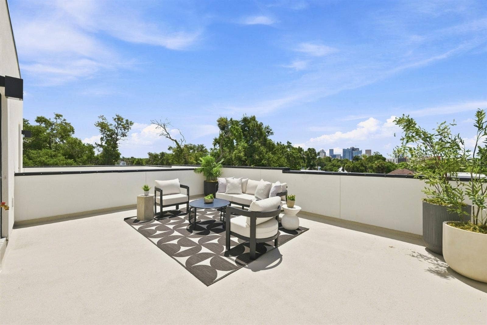 310 W COLUMBUS DRIVE, #2, Tampa, FL 33602 310 W COLUMBUS DRIVE, #2, Tampa, FL 33602