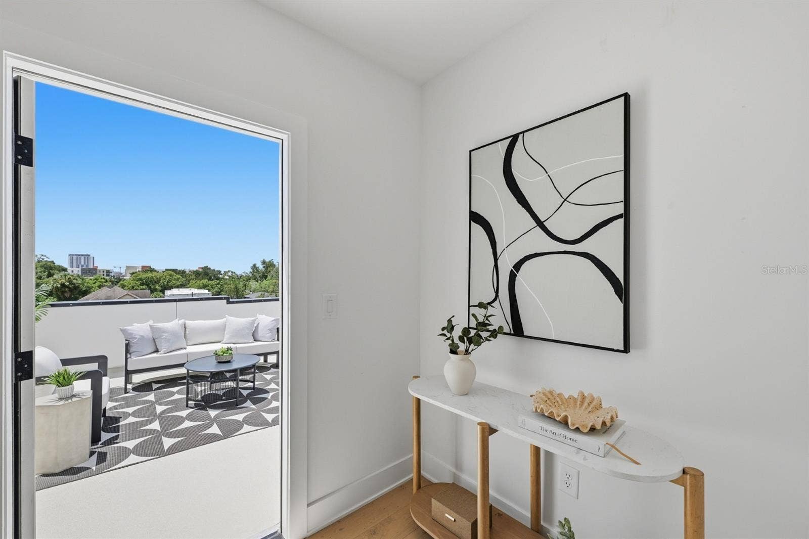 310 W COLUMBUS DRIVE, #2, Tampa, FL 33602 310 W COLUMBUS DRIVE, #2, Tampa, FL 33602