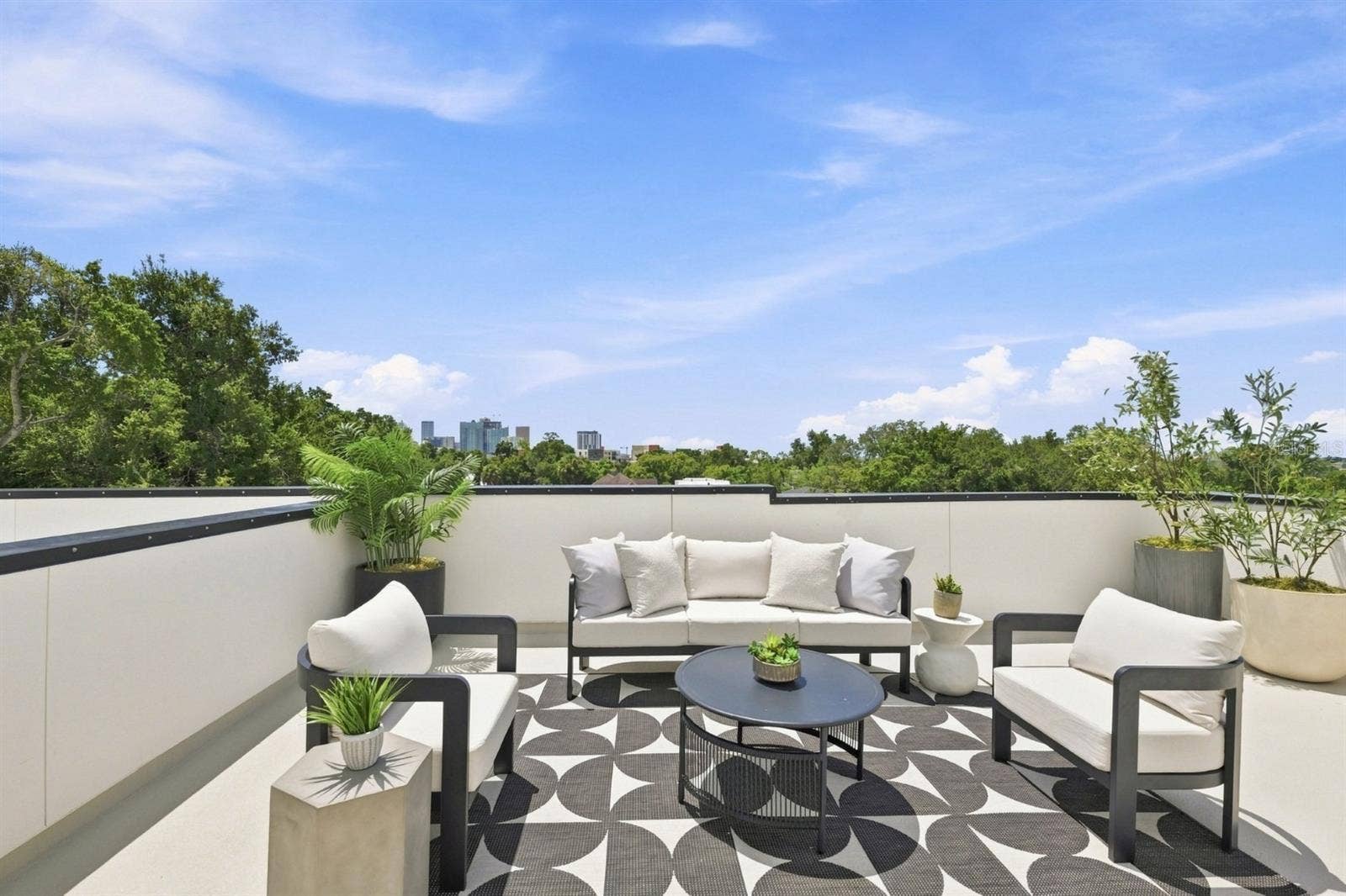310 W COLUMBUS DRIVE, #2, Tampa, FL 33602 310 W COLUMBUS DRIVE, #2, Tampa, FL 33602