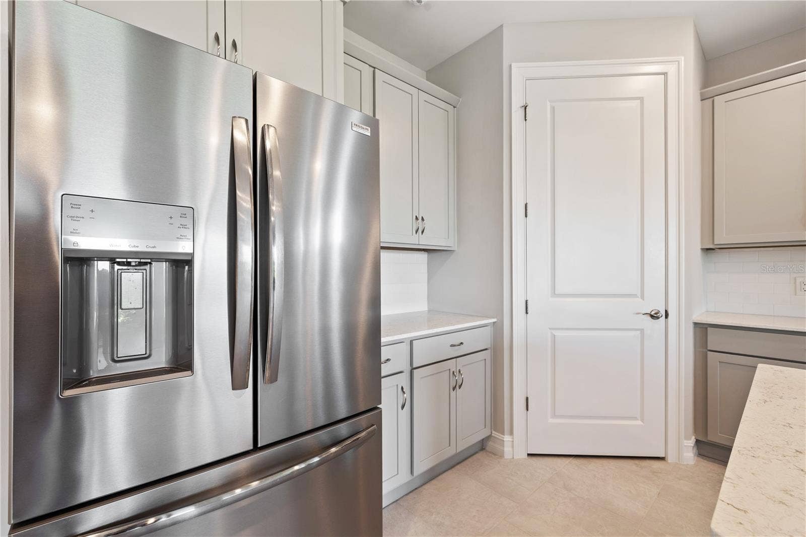 17740 SHADE TREE LOOP, Punta Gorda, FL 33982 Stainless Steel appliances
