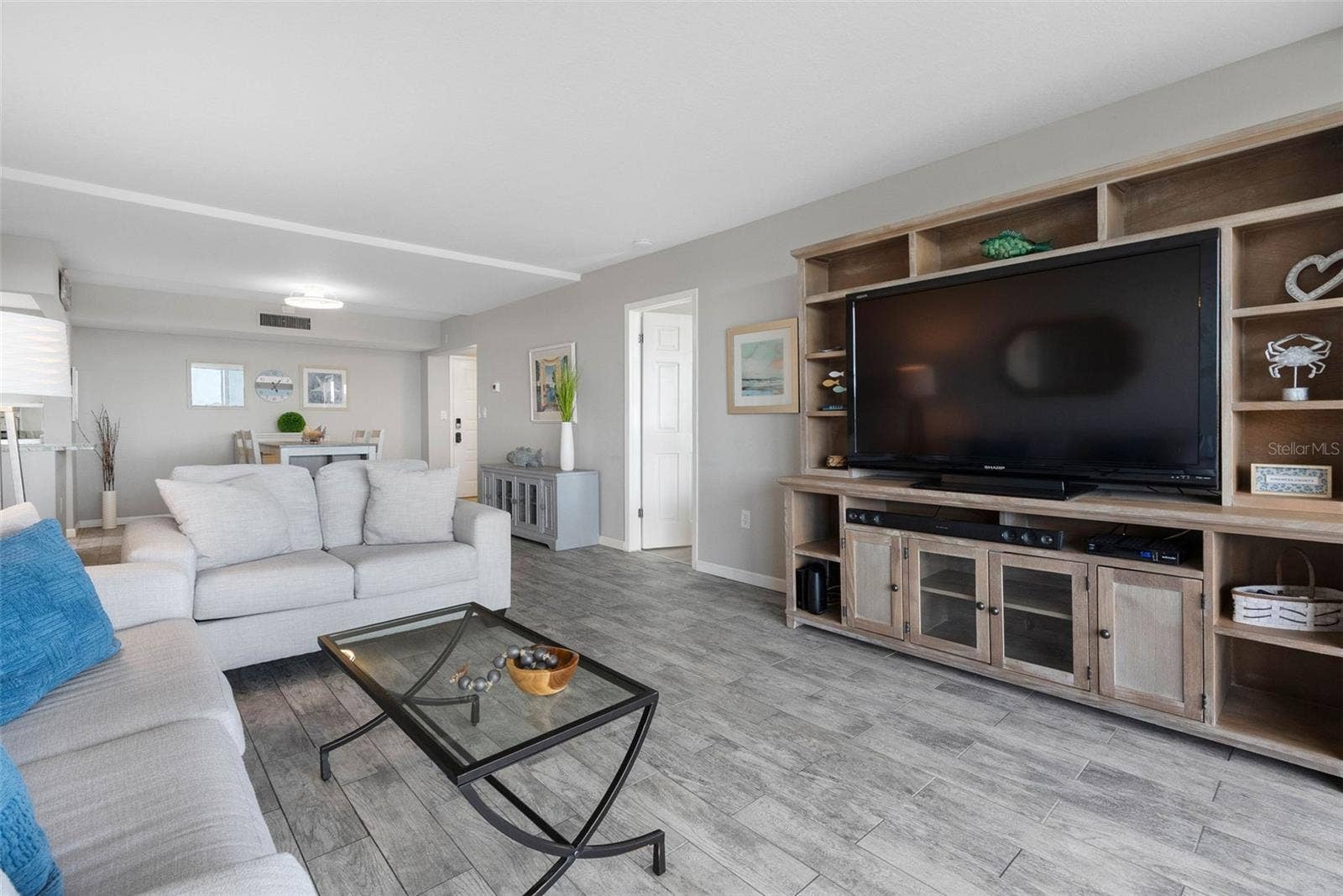 2700 BAYSHORE BOULEVARD, #9405, Dunedin, FL 34698 2700 BAYSHORE BOULEVARD, #9405, Dunedin, FL 34698