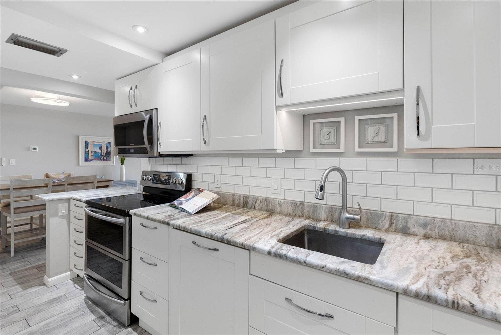 2700 BAYSHORE BOULEVARD, #9405, Dunedin, FL 34698 2700 BAYSHORE BOULEVARD, #9405, Dunedin, FL 34698