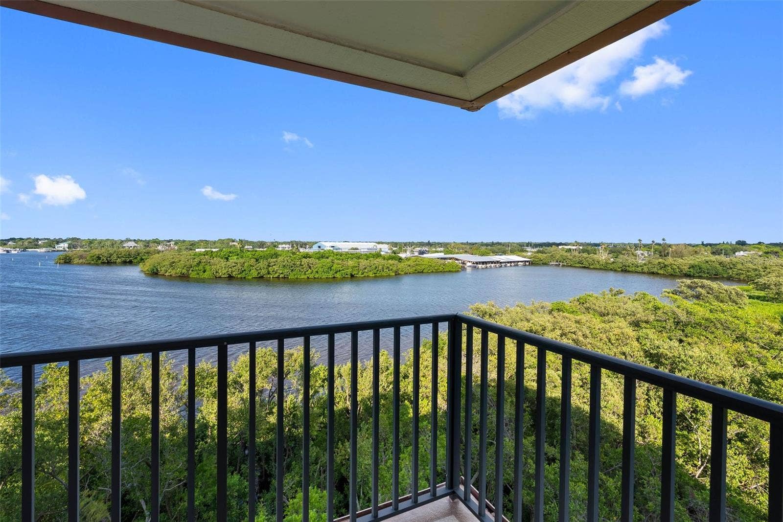2700 BAYSHORE BOULEVARD, #9405, Dunedin, FL 34698 2700 BAYSHORE BOULEVARD, #9405, Dunedin, FL 34698