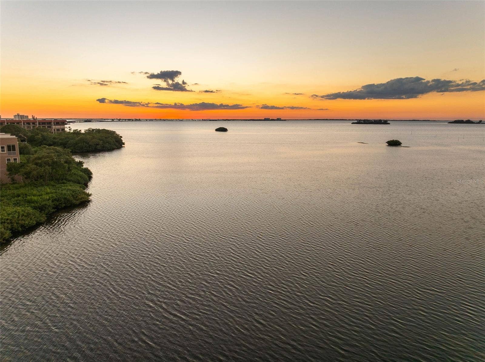 2700 BAYSHORE BOULEVARD, #9405, Dunedin, FL 34698 2700 BAYSHORE BOULEVARD, #9405, Dunedin, FL 34698