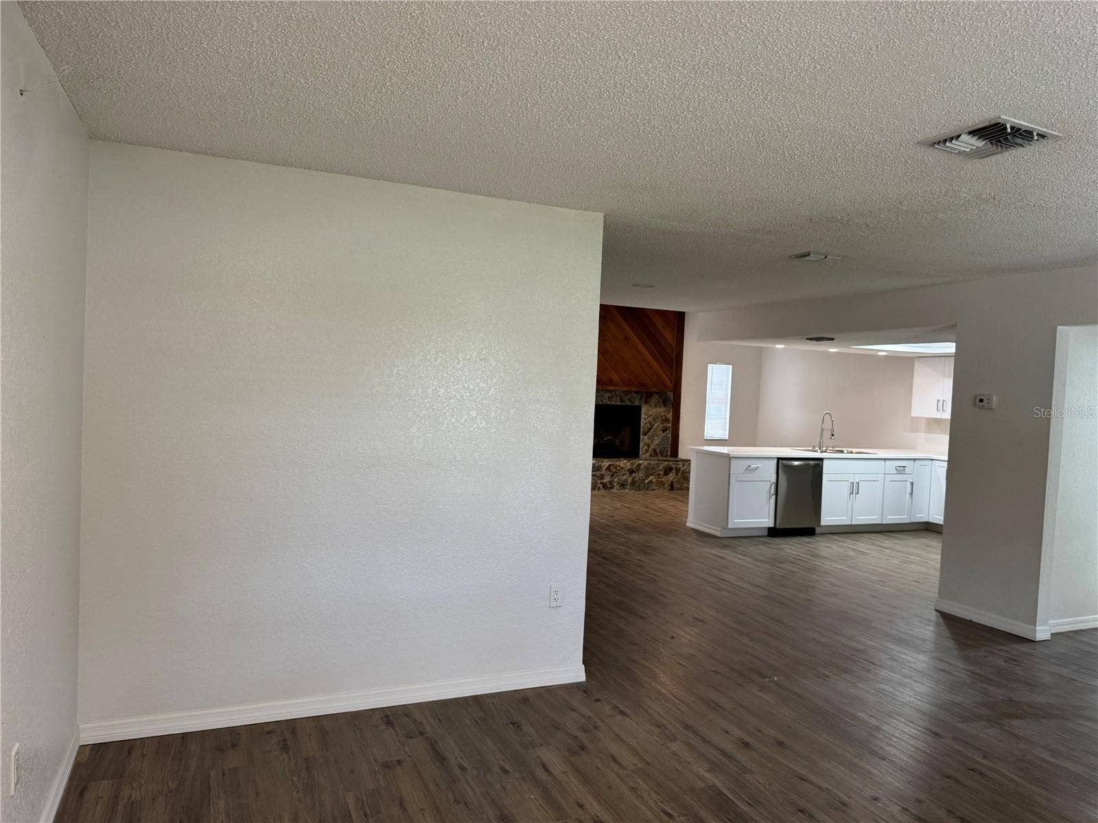 2433 LACKLAND AVENUE, Spring Hill, FL 34608 2433 LACKLAND AVENUE, Spring Hill, FL 34608