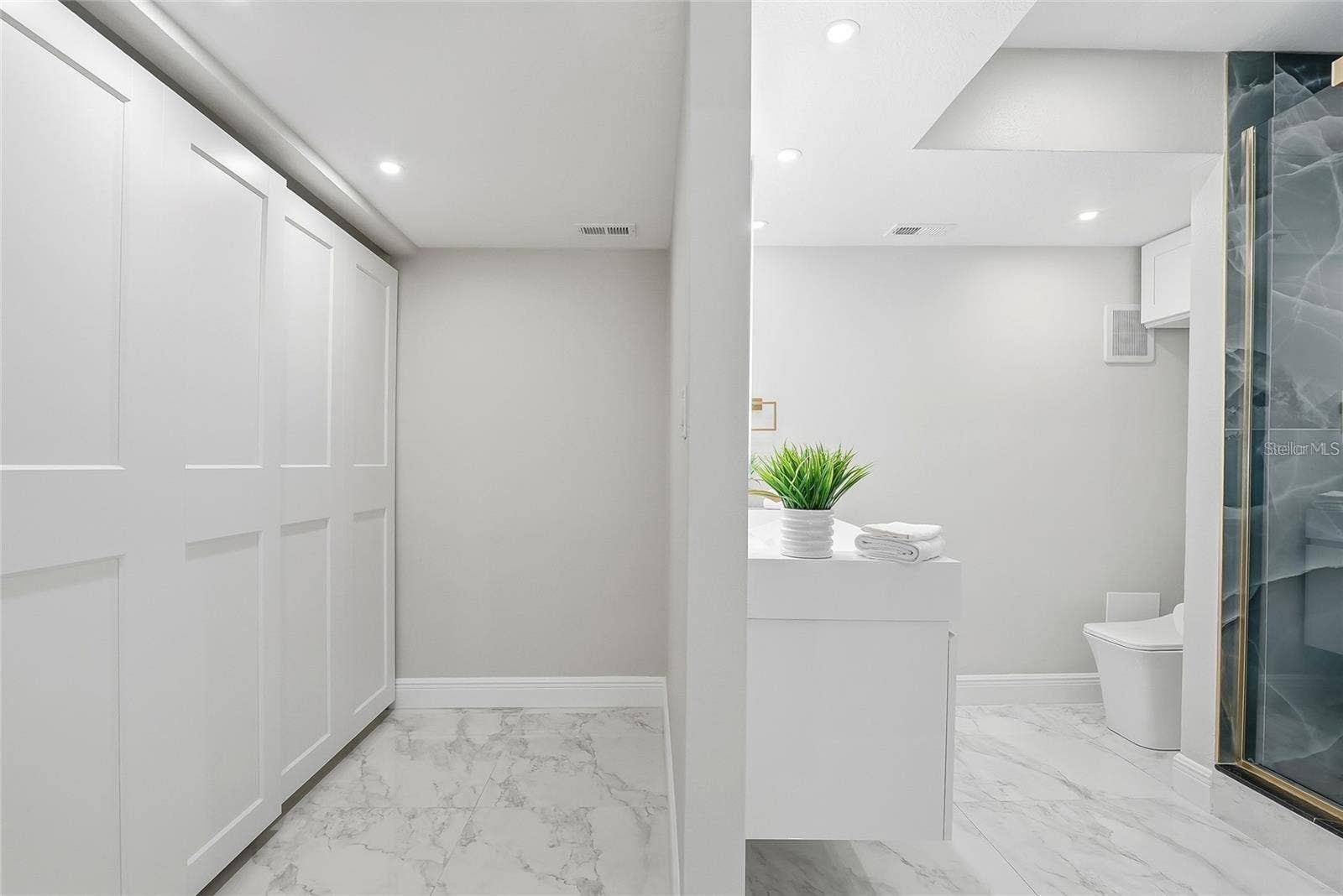 Primary Closest & Bath