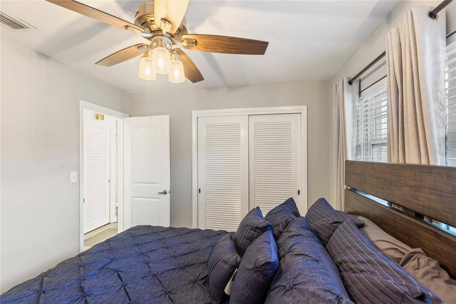 1832 69TH AVENUE S, St Petersburg, FL 33712 1832 69TH AVENUE S, St Petersburg, FL 33712