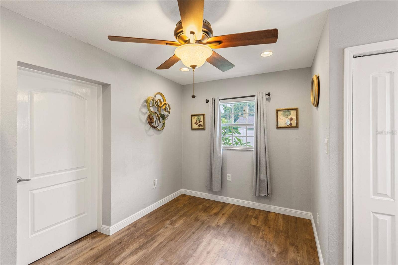 1832 69TH AVENUE S, St Petersburg, FL 33712 1832 69TH AVENUE S, St Petersburg, FL 33712
