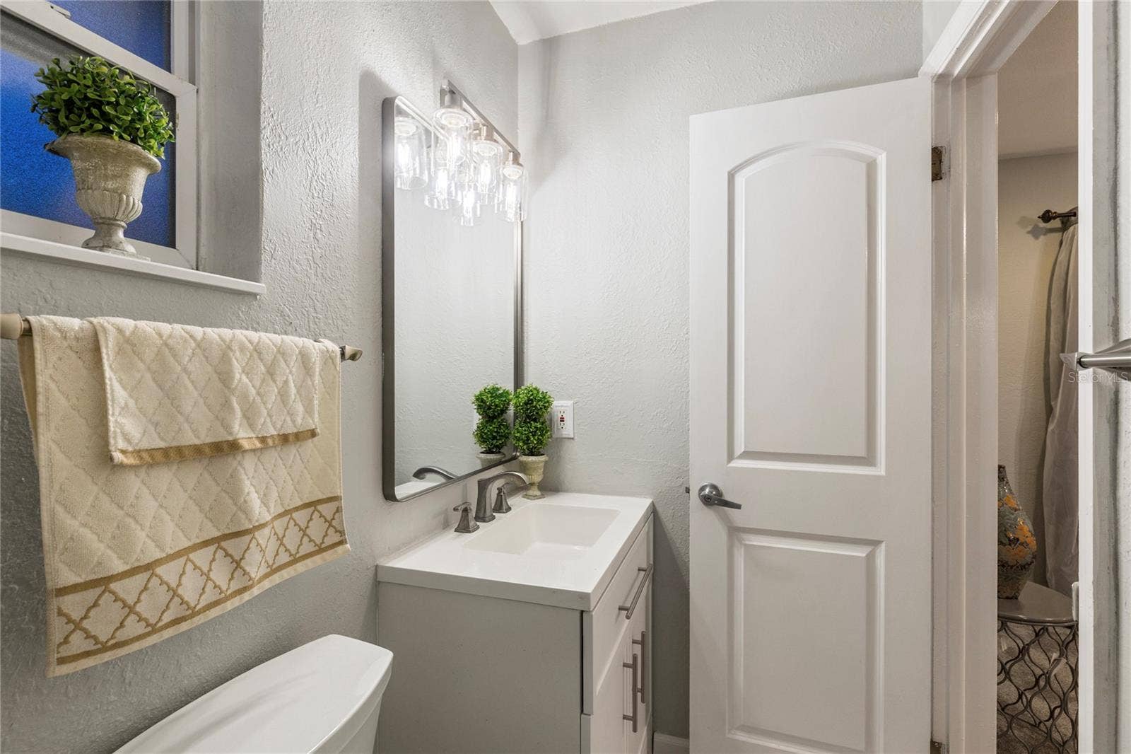 1832 69TH AVENUE S, St Petersburg, FL 33712 1832 69TH AVENUE S, St Petersburg, FL 33712