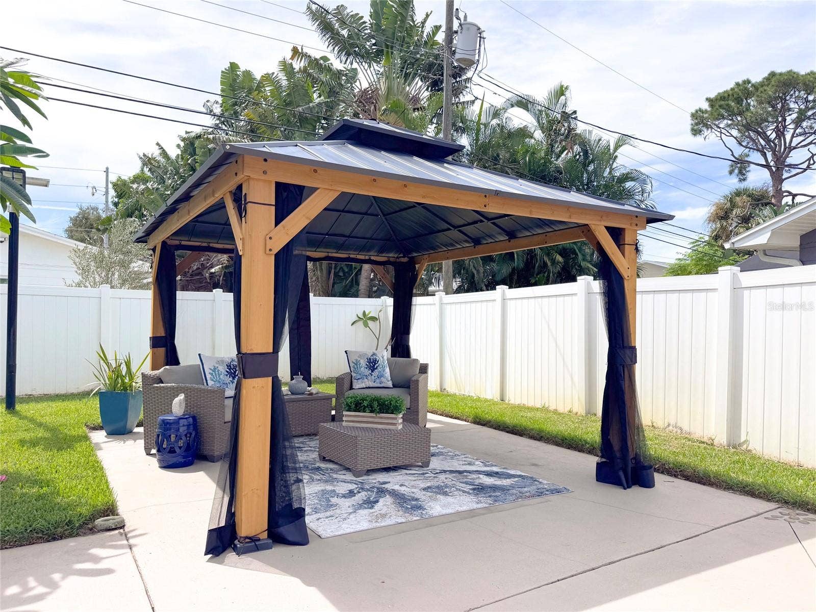 1832 69TH AVENUE S, St Petersburg, FL 33712 1832 69TH AVENUE S, St Petersburg, FL 33712