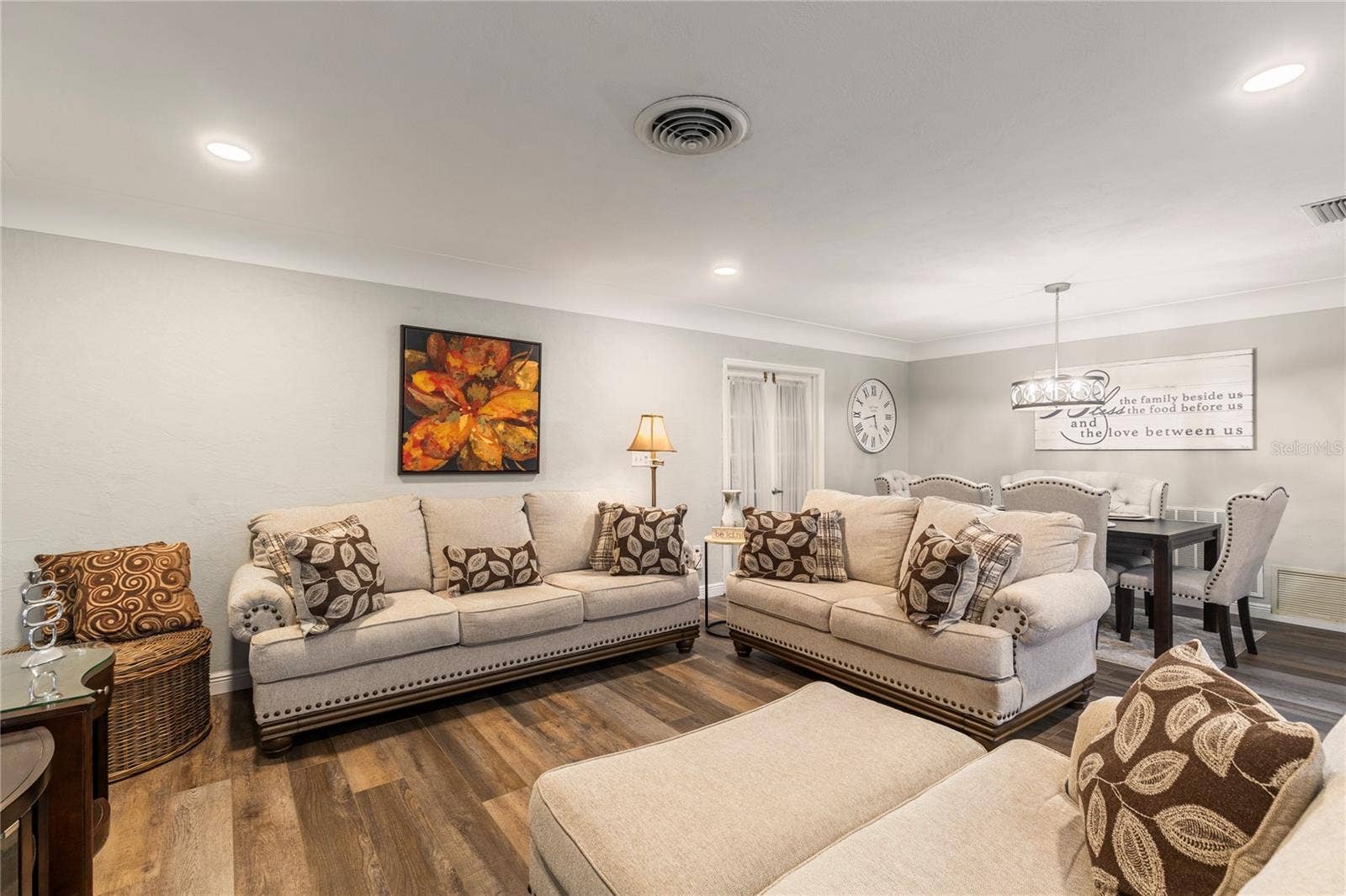 1832 69TH AVENUE S, St Petersburg, FL 33712 1832 69TH AVENUE S, St Petersburg, FL 33712