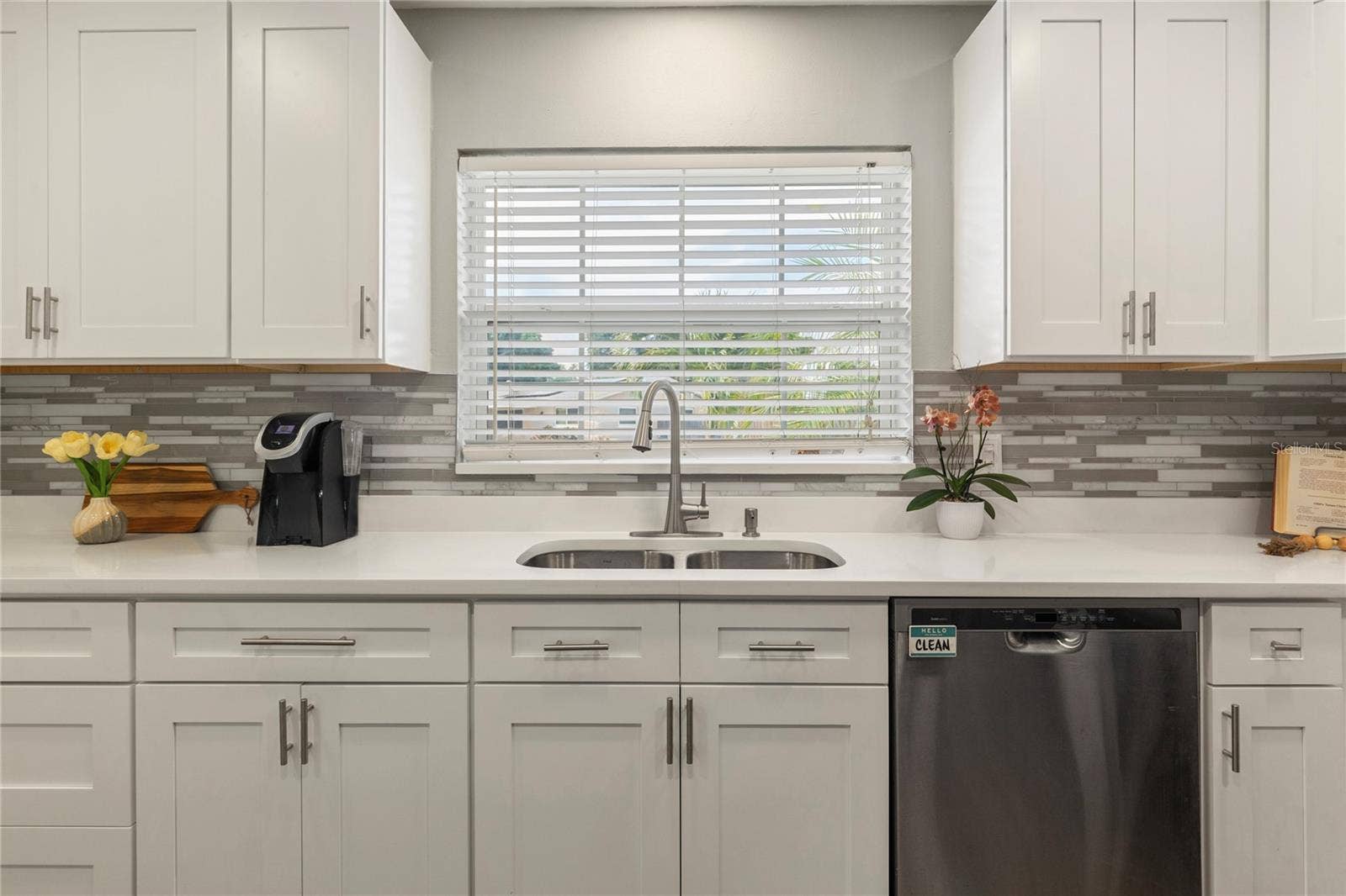 1832 69TH AVENUE S, St Petersburg, FL 33712 1832 69TH AVENUE S, St Petersburg, FL 33712