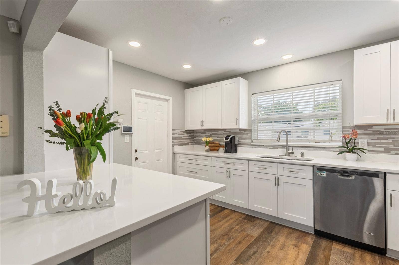 1832 69TH AVENUE S, St Petersburg, FL 33712 1832 69TH AVENUE S, St Petersburg, FL 33712