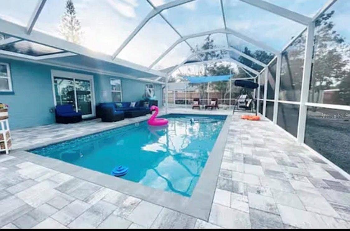 10940 DOROTHY LANE, Largo, FL 33774 10940 DOROTHY LANE, Largo, FL 33774