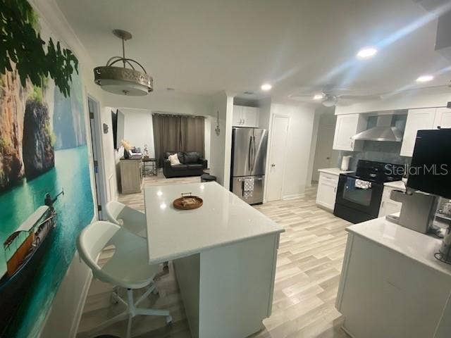 10940 DOROTHY LANE, Largo, FL 33774 10940 DOROTHY LANE, Largo, FL 33774