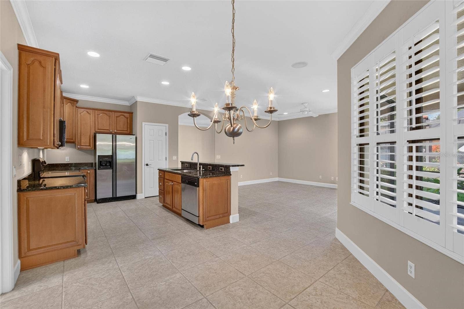 Bistro/Kitchen/family room