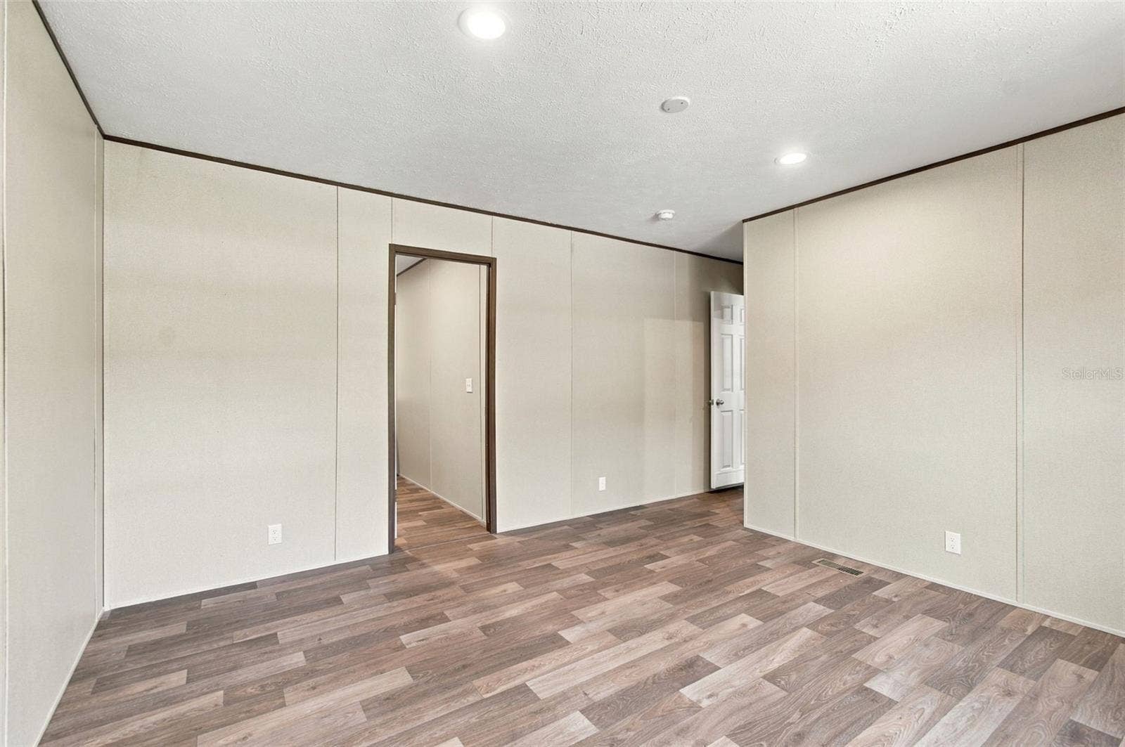 19408 PEYTON PLACE, Brooksville, FL 34601 19408 PEYTON PLACE, Brooksville, FL 34601