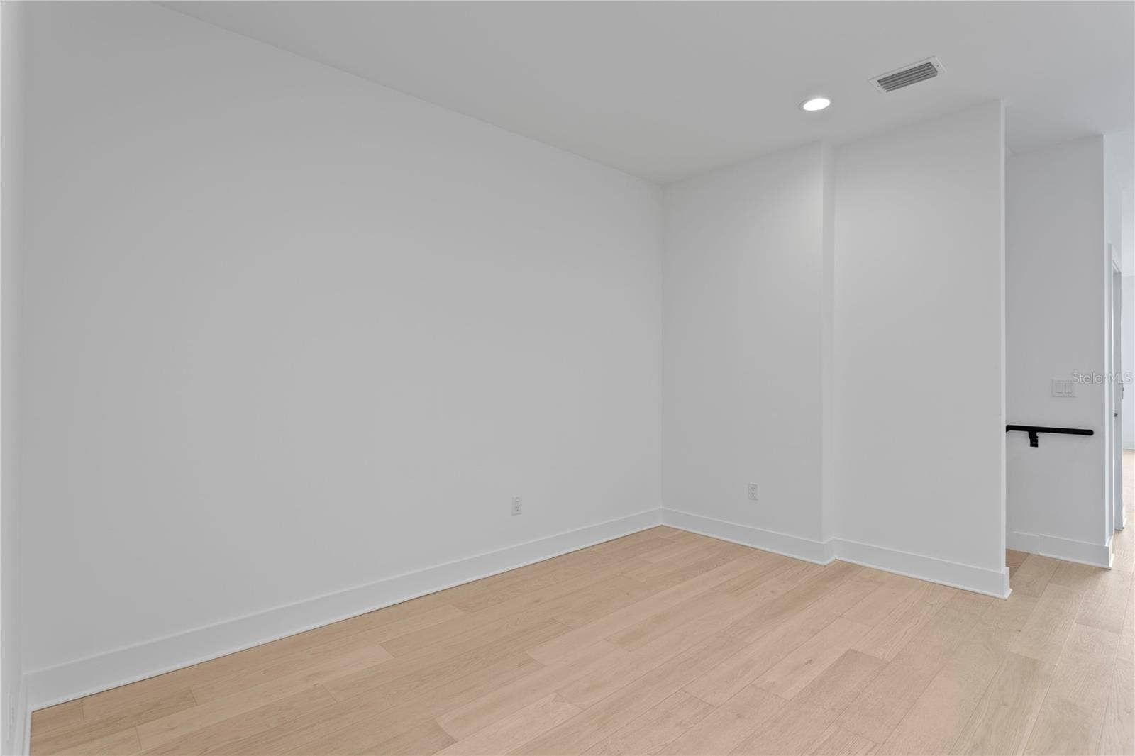 90 COLUMBIA DRIVE, #5, Tampa, FL 33606 90 COLUMBIA DRIVE, #5, Tampa, FL 33606