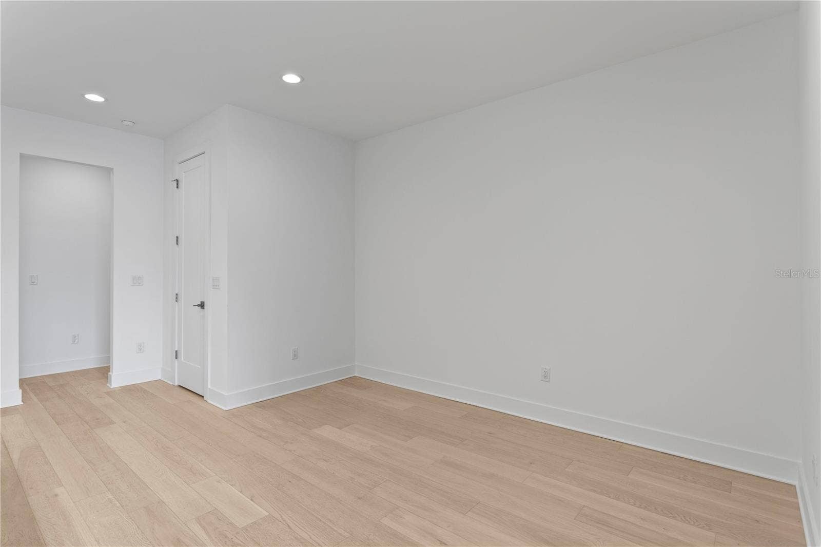 90 COLUMBIA DRIVE, #5, Tampa, FL 33606 90 COLUMBIA DRIVE, #5, Tampa, FL 33606