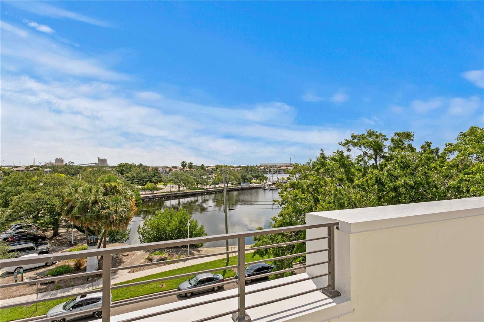 90 COLUMBIA DRIVE, #5, Tampa, FL 33606 90 COLUMBIA DRIVE, #5, Tampa, FL 33606