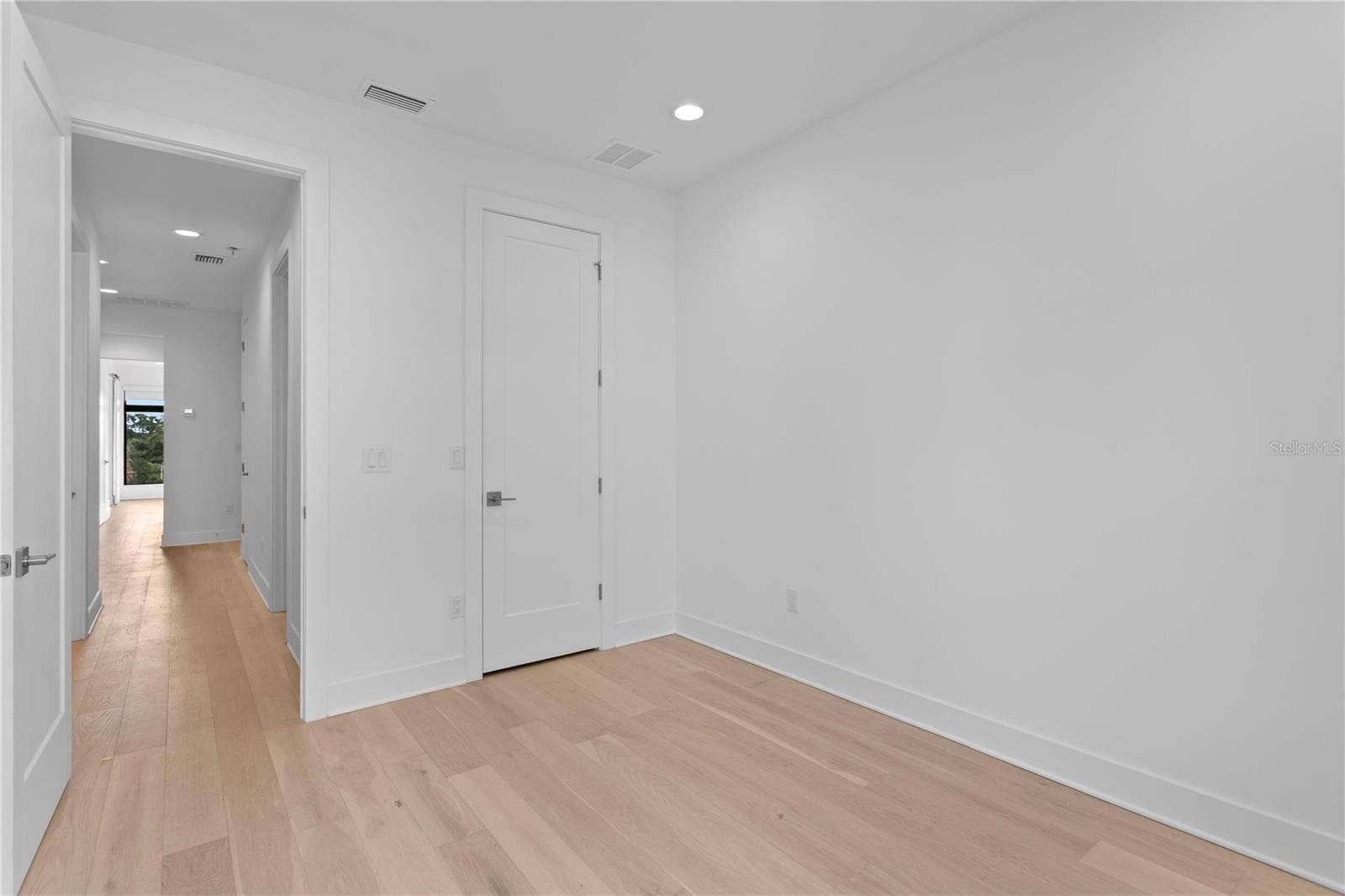 90 COLUMBIA DRIVE, #5, Tampa, FL 33606 90 COLUMBIA DRIVE, #5, Tampa, FL 33606
