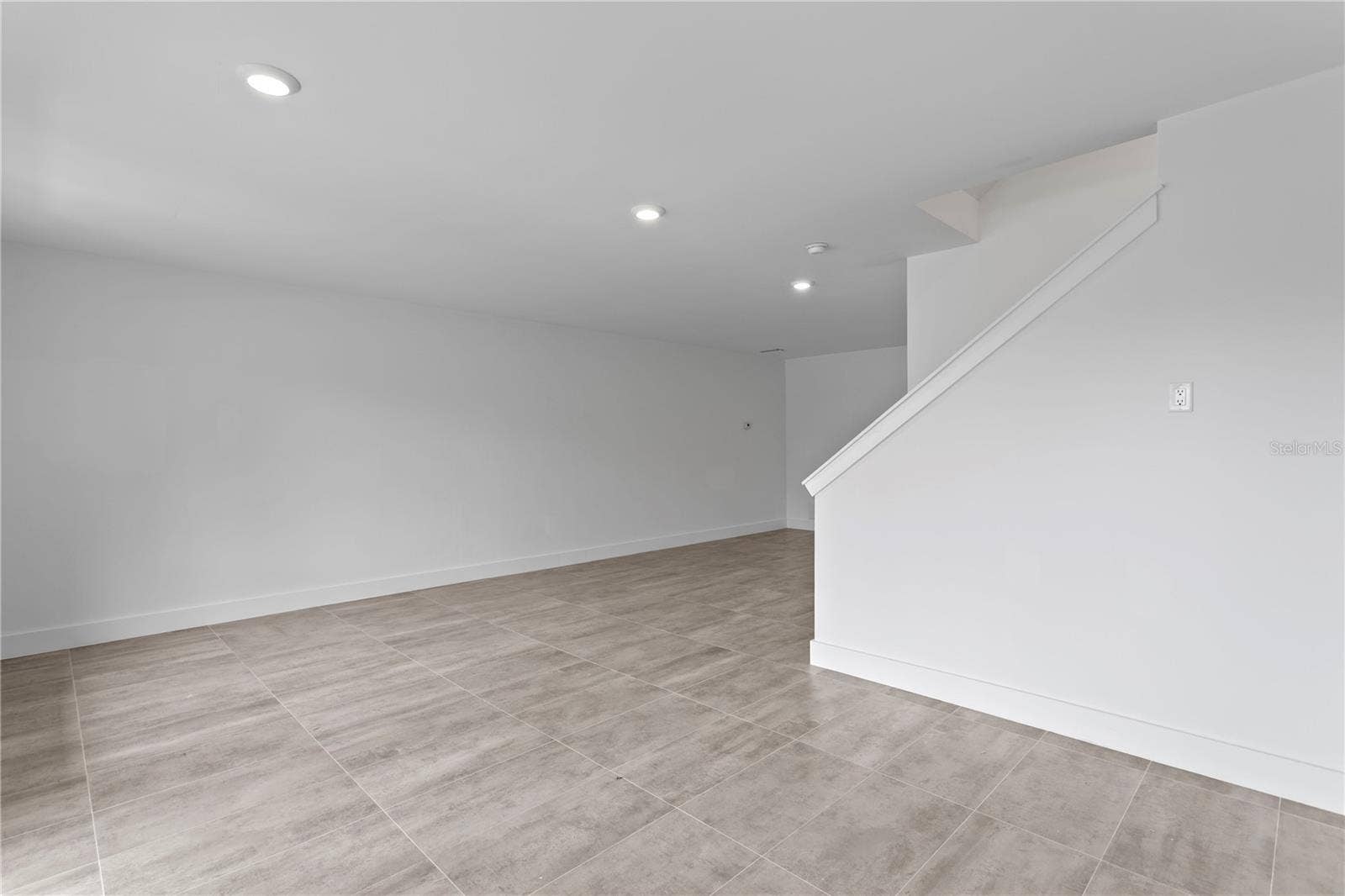 90 COLUMBIA DRIVE, #5, Tampa, FL 33606 90 COLUMBIA DRIVE, #5, Tampa, FL 33606