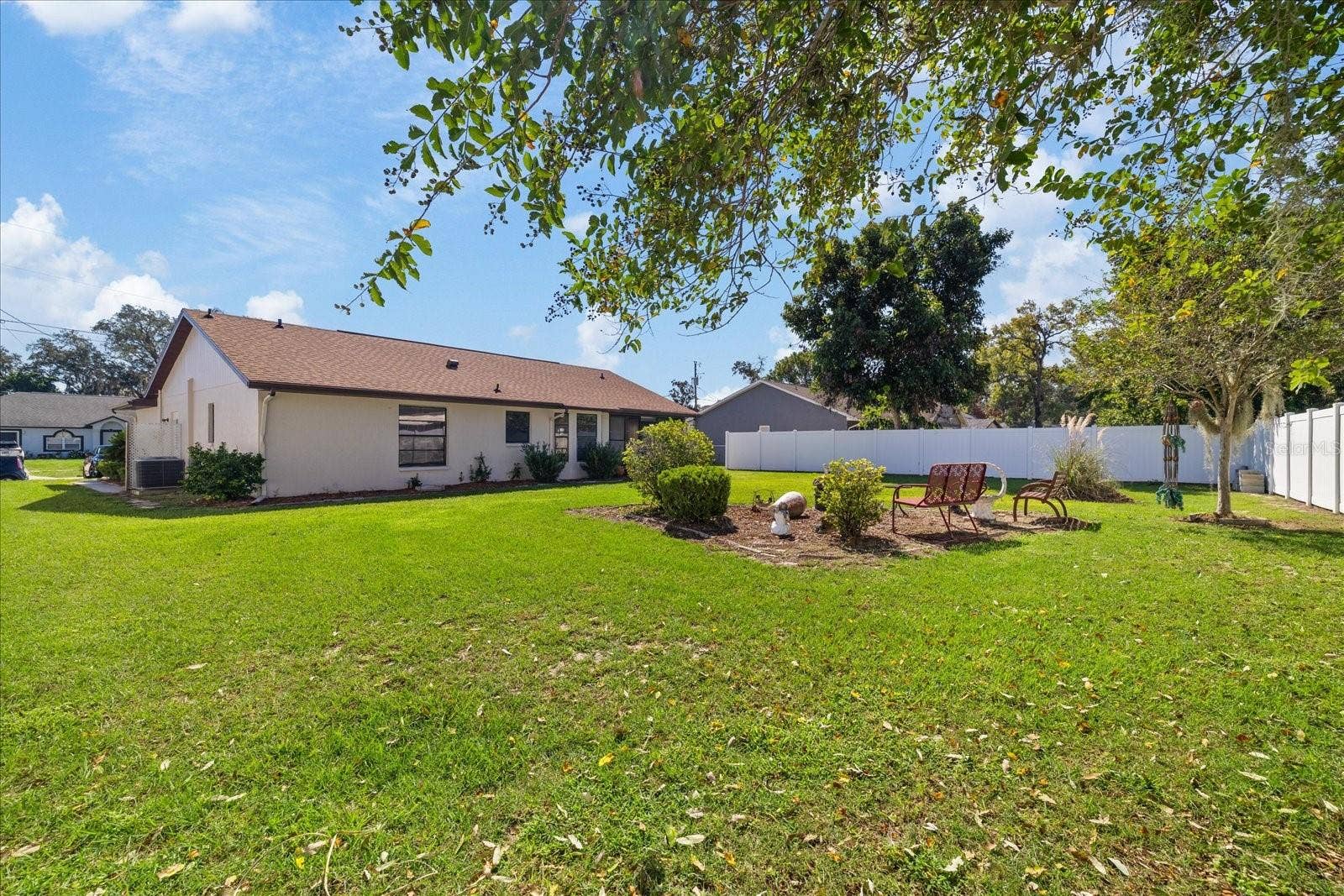 2532 LANDOVER BOULEVARD, Spring Hill, FL 34608 2532 LANDOVER BOULEVARD, Spring Hill, FL 34608