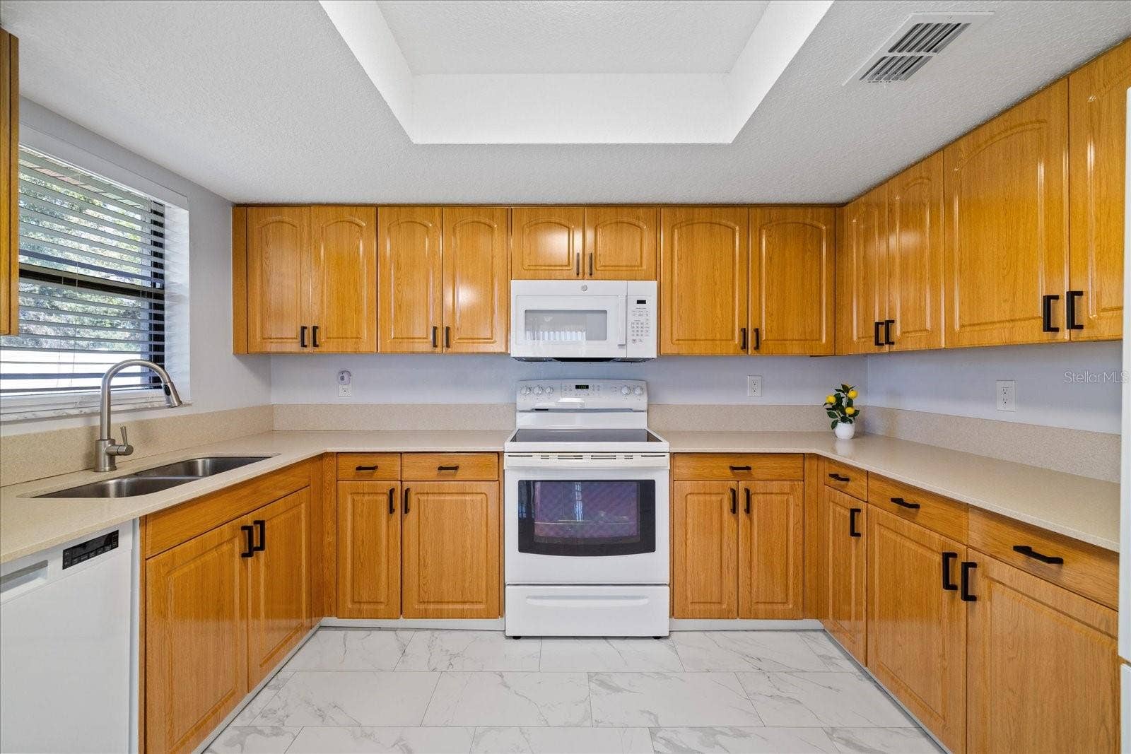 2532 LANDOVER BOULEVARD, Spring Hill, FL 34608 2532 LANDOVER BOULEVARD, Spring Hill, FL 34608