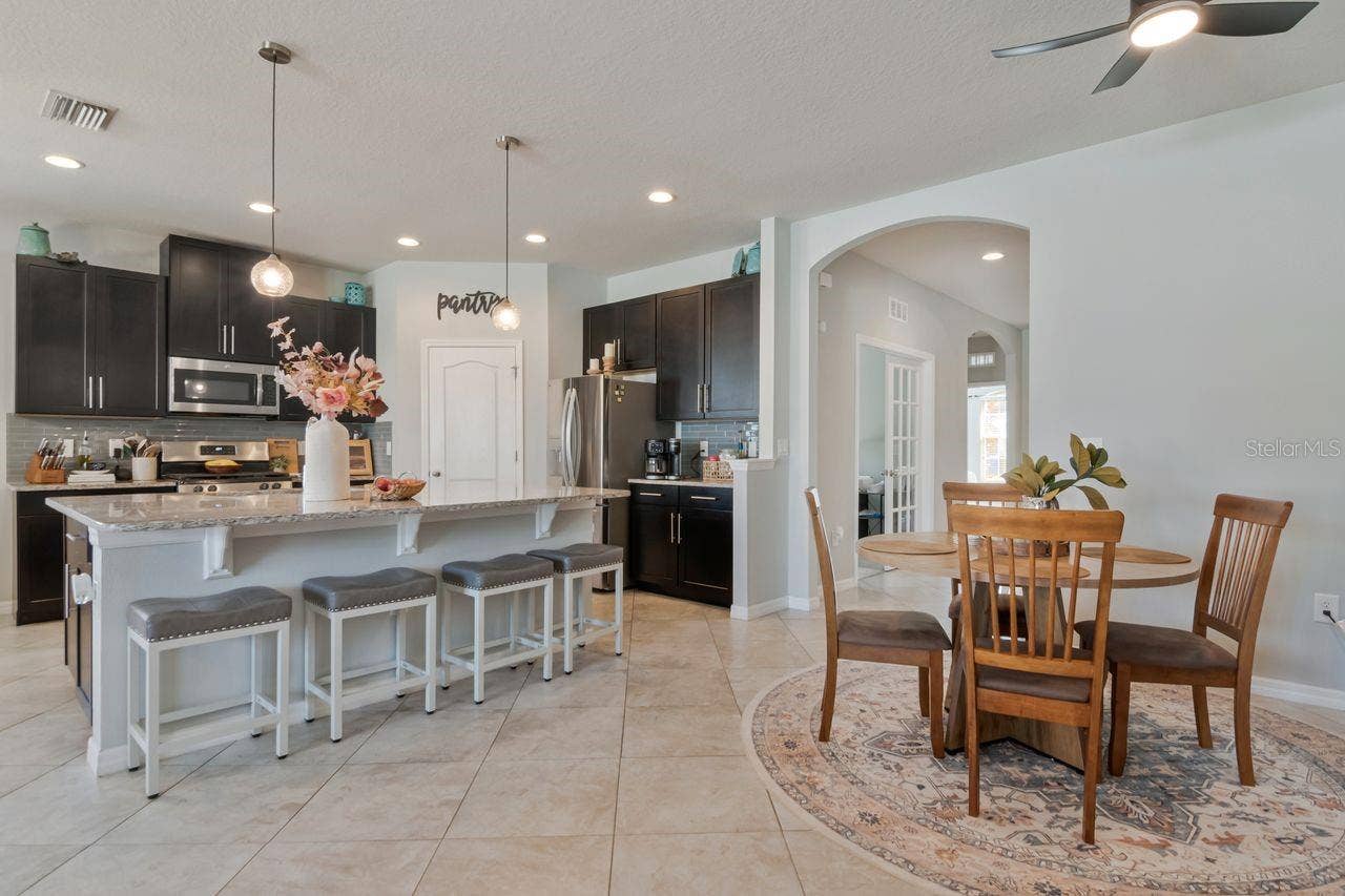 11143 SPRING POINT CIRCLE, Riverview, FL 33579 11143 SPRING POINT CIRCLE, Riverview, FL 33579