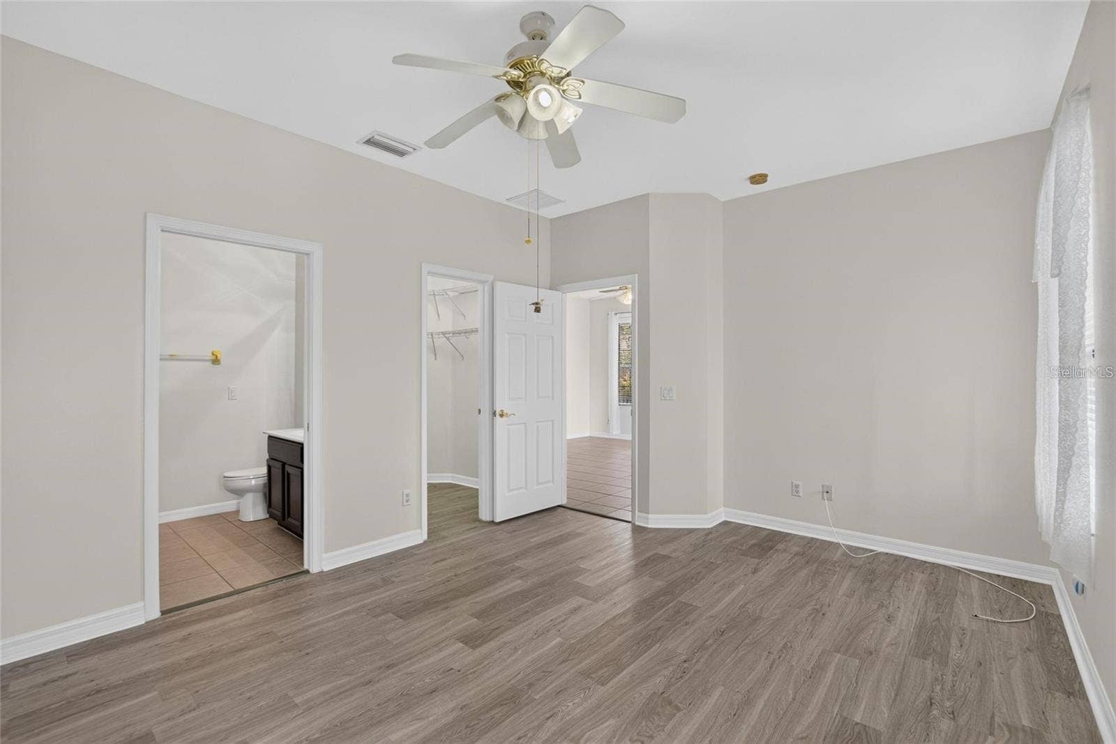 132 SHELL FALLS DRIVE, Apollo Beach, FL 33572 132 SHELL FALLS DRIVE, Apollo Beach, FL 33572