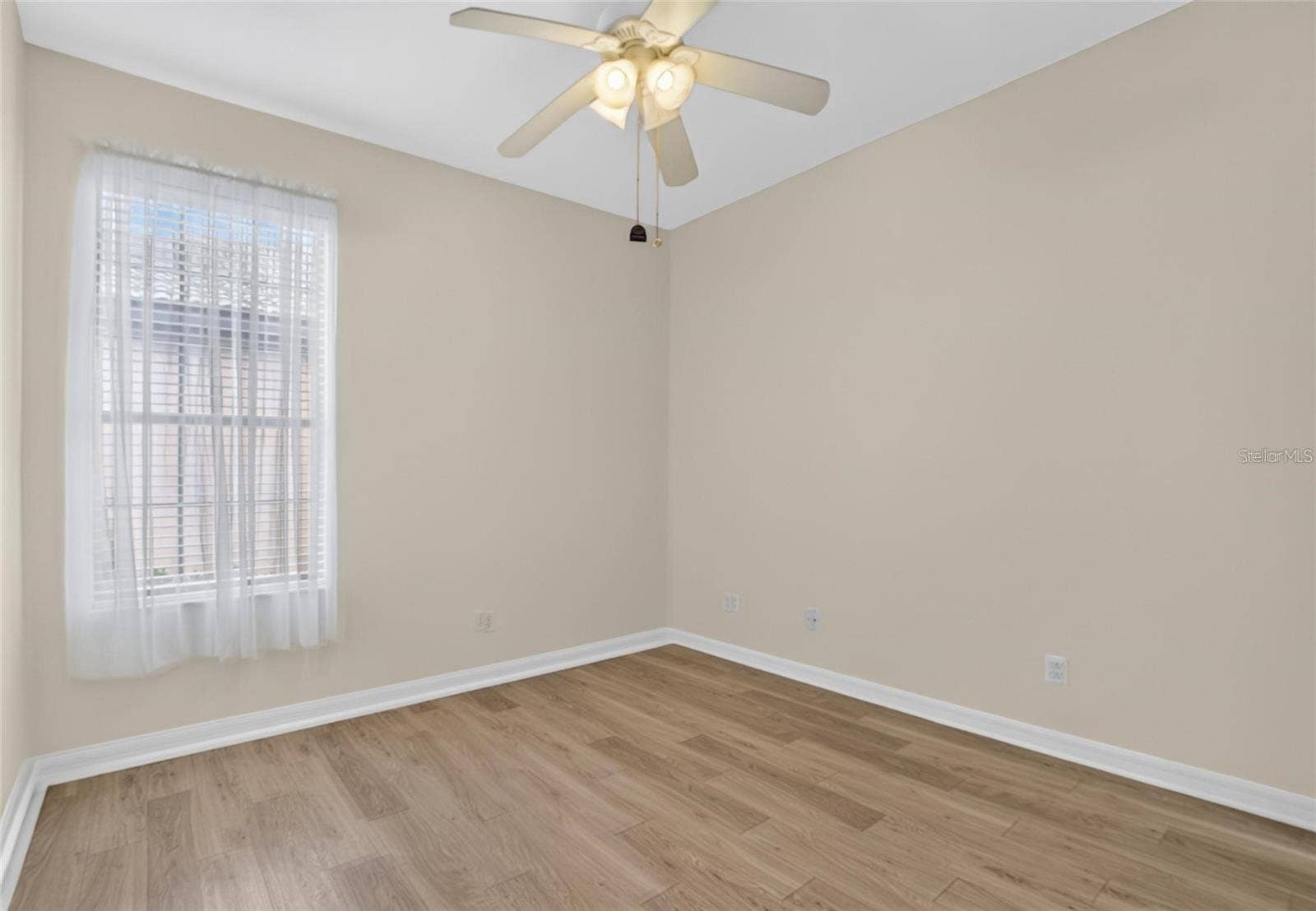 132 SHELL FALLS DRIVE, Apollo Beach, FL 33572 132 SHELL FALLS DRIVE, Apollo Beach, FL 33572