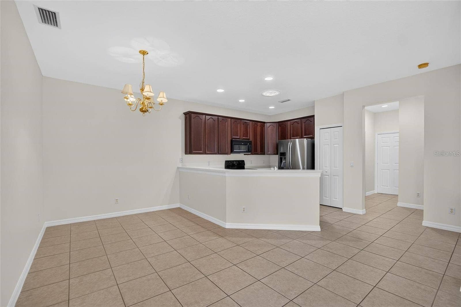 132 SHELL FALLS DRIVE, Apollo Beach, FL 33572 132 SHELL FALLS DRIVE, Apollo Beach, FL 33572