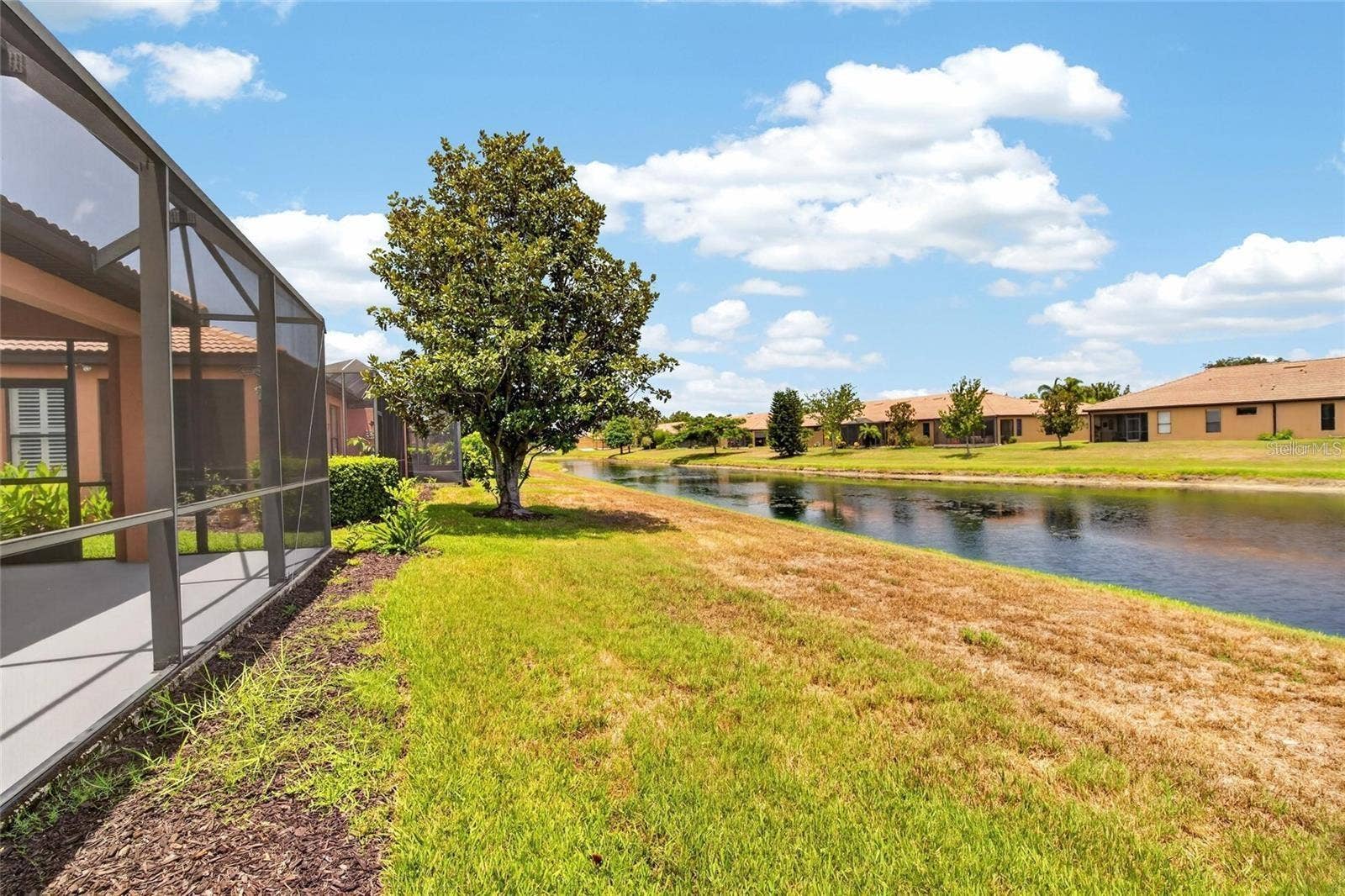 132 SHELL FALLS DRIVE, Apollo Beach, FL 33572 132 SHELL FALLS DRIVE, Apollo Beach, FL 33572
