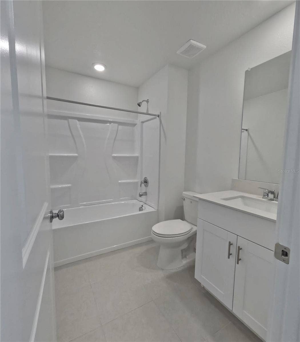 10174 GLADESONG LANE, Riverview, FL 33578 10174 GLADESONG LANE, Riverview, FL 33578