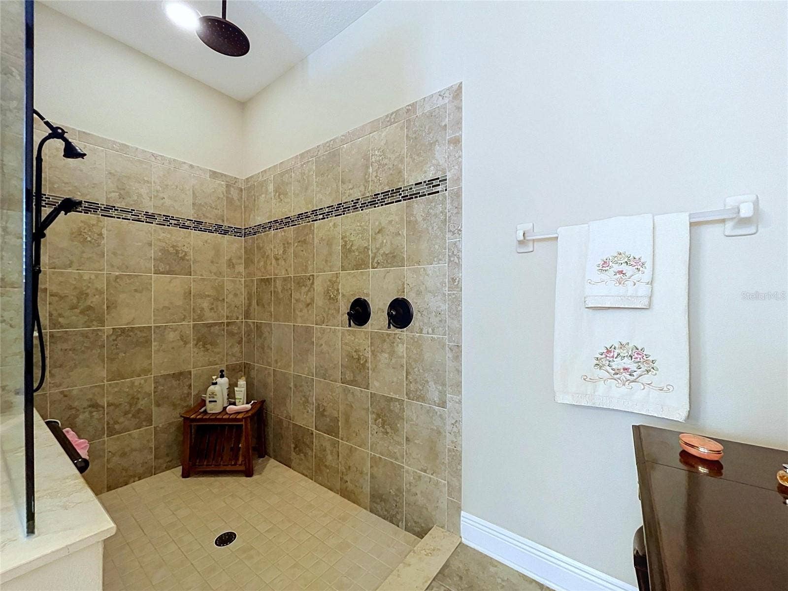8144 SEQUESTER LOOP, Land O Lakes, FL 34637 8144 SEQUESTER LOOP, Land O Lakes, FL 34637
