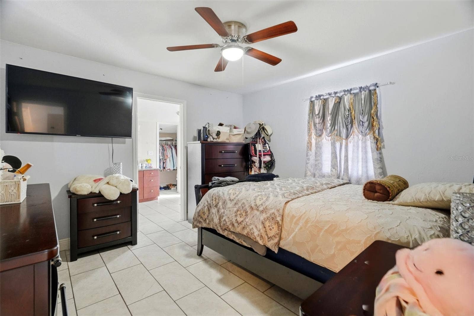 6820 LARMON STREET, Tampa, FL 33634