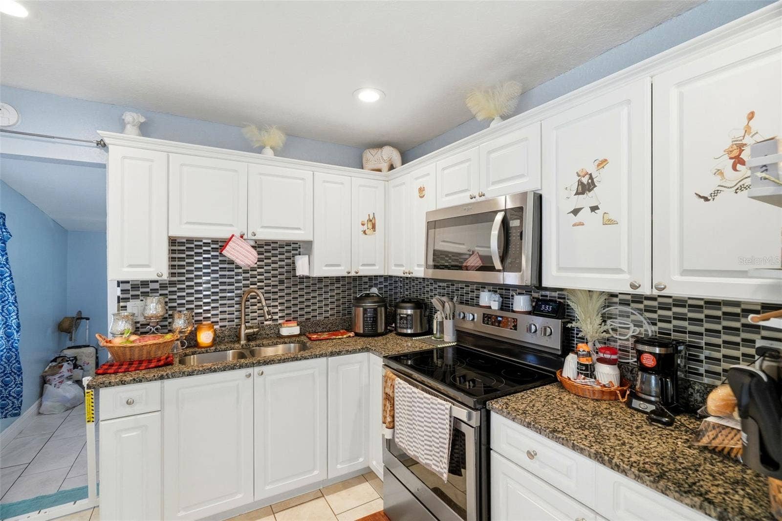 6820 LARMON STREET, Tampa, FL 33634
