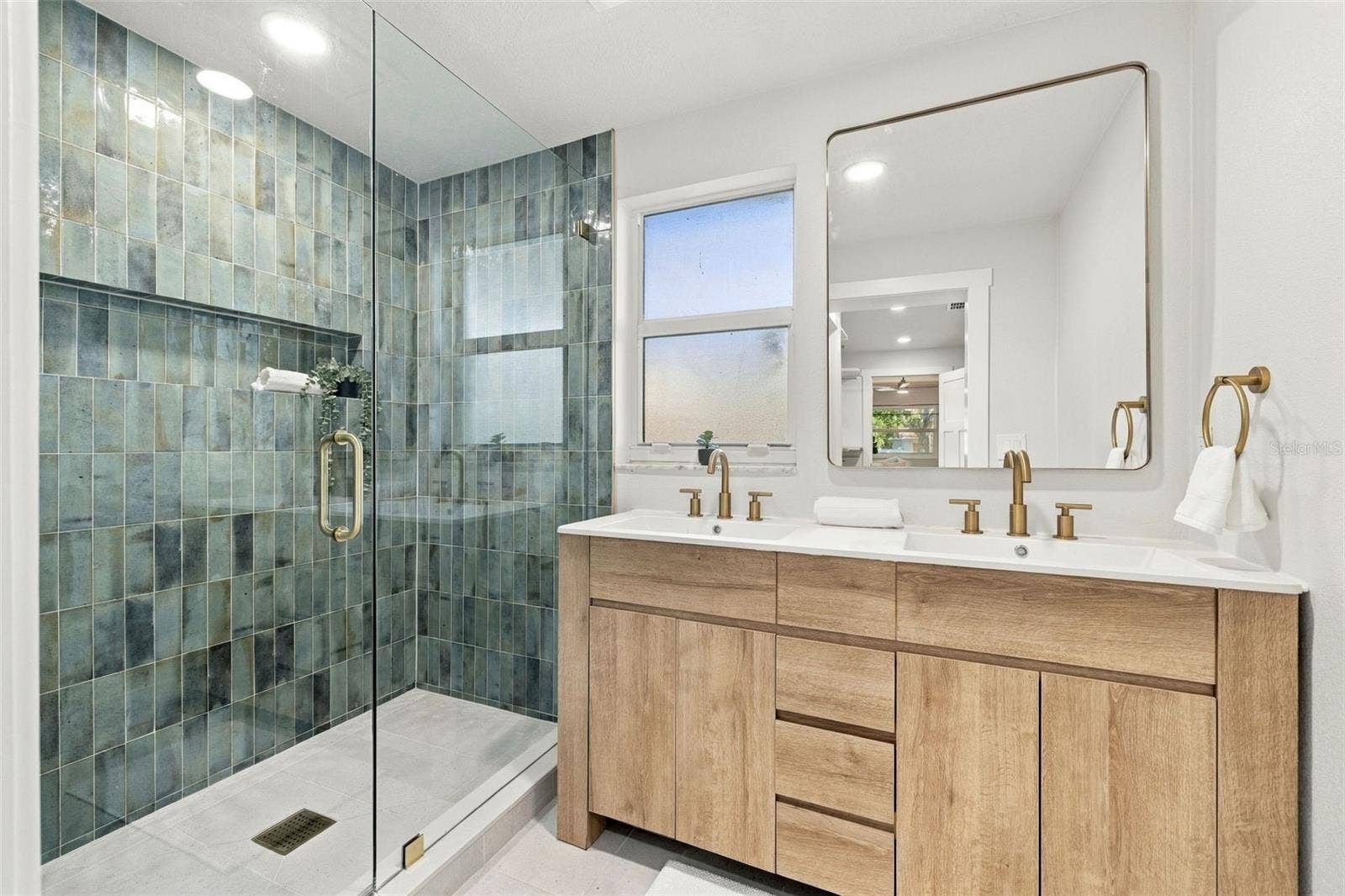 4506 S CAMERON AVENUE, Tampa, FL 33611 4506 S CAMERON AVENUE, Tampa, FL 33611