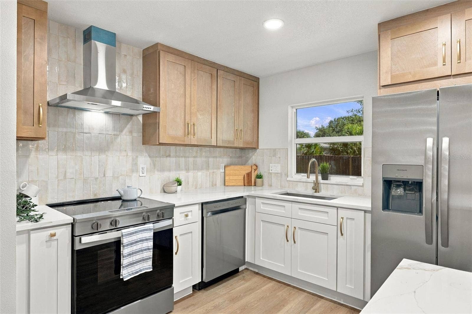 4506 S CAMERON AVENUE, Tampa, FL 33611 4506 S CAMERON AVENUE, Tampa, FL 33611