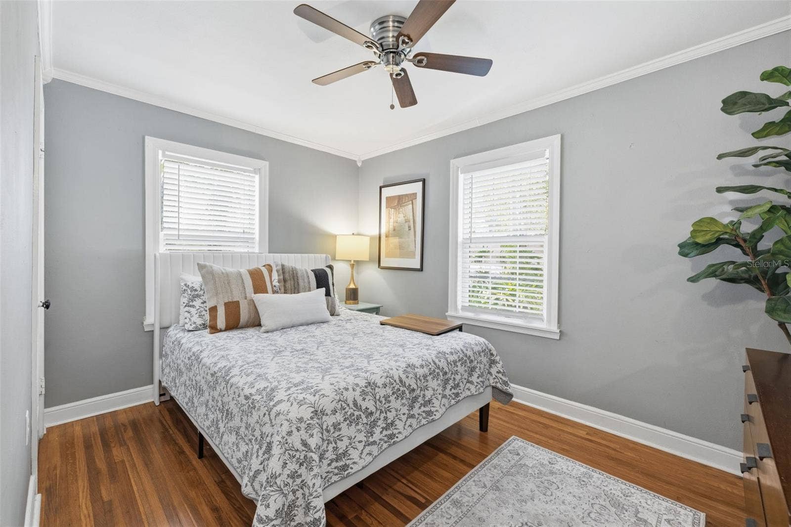 1423 E HENRY AVENUE, Tampa, FL 33604 1423 E HENRY AVENUE, Tampa, FL 33604