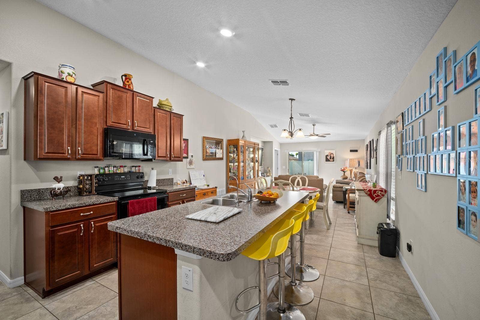 7215 SALT RIVER AVENUE, Sun City Center, FL 33573