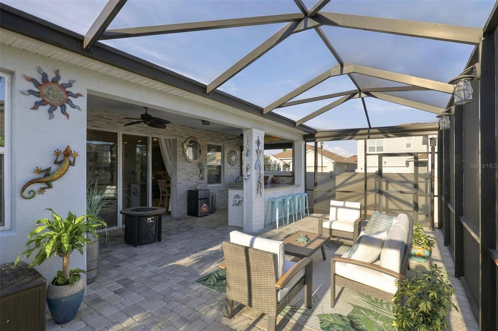 33310 MAJOR OAK DRIVE, Wesley Chapel, FL 33545 Expansive Screen-Enclosed Patio with Outdoor Entertaining Space