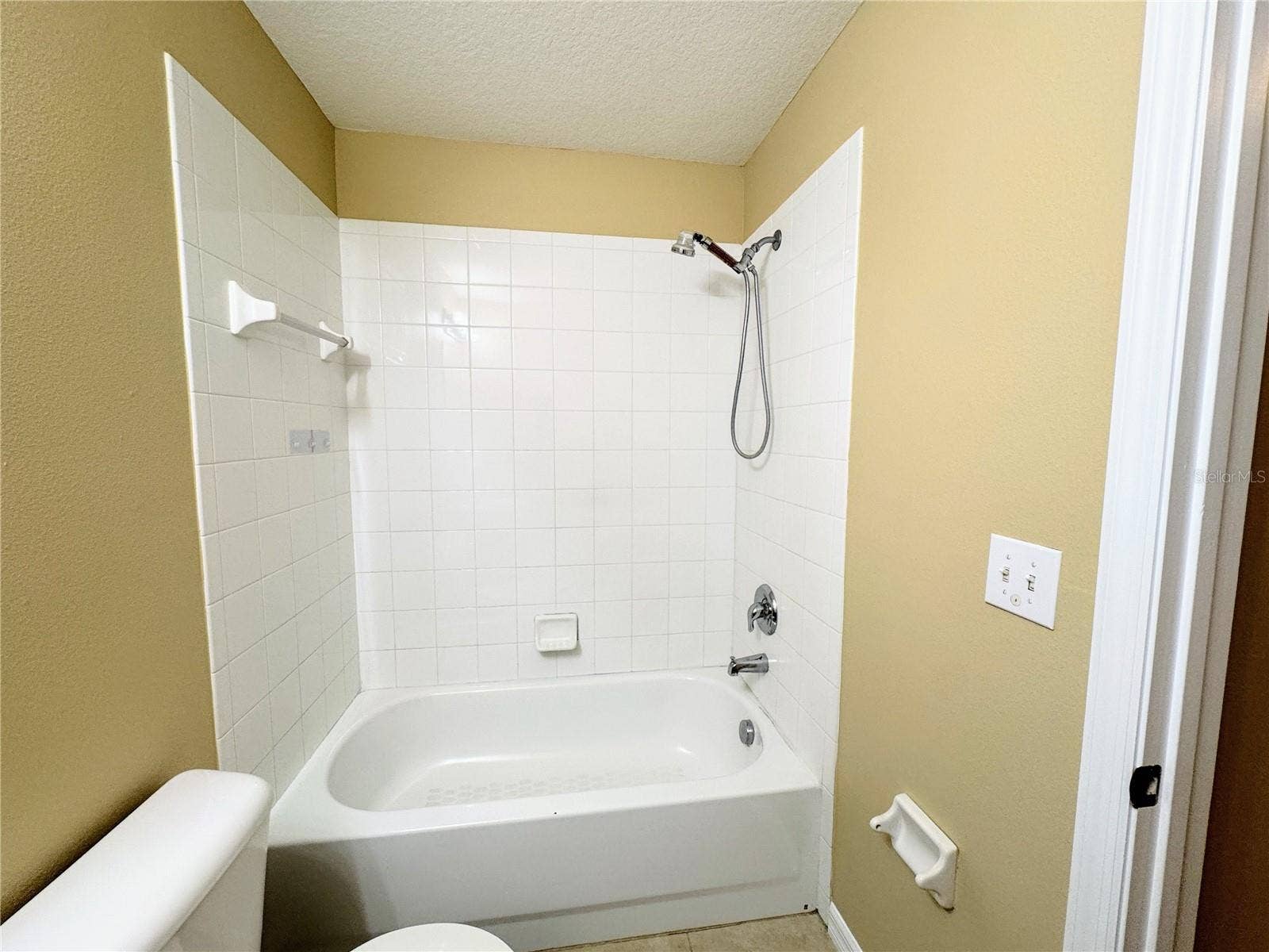 6703 46TH LANE N, Pinellas Park, FL 33781 Bath-2